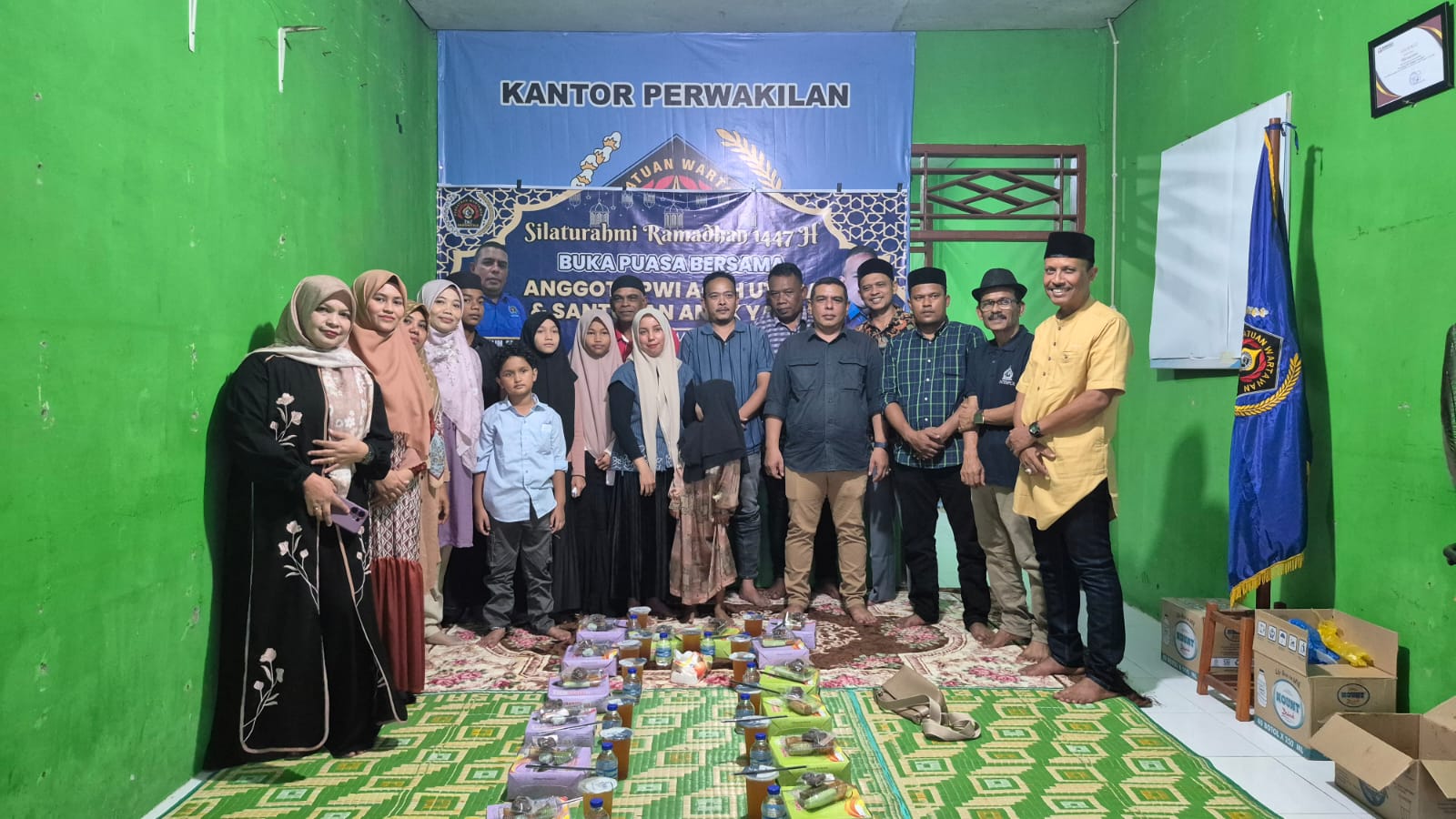 PWI dan IKWI Aceh Utara Buka Puasa Bersama Serta Santuni Anak Yatim